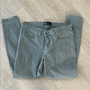 GAP Olive Green Favorite Jegging